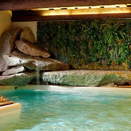 Flueela - The Unbound Collection By Hyatt