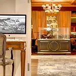 Flueela - The Unbound Collection By Hyatt 5*