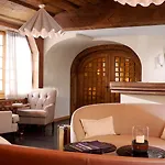 Flueela - The Unbound Collection By Hyatt