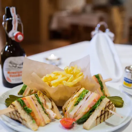 Flueela - The Unbound Collection By Hyatt 5*