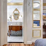 Flueela - The Unbound Collection By Hyatt